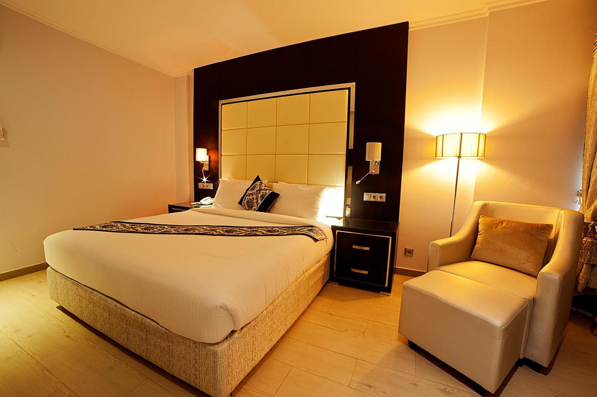 New Hotel-נאמפולה מראה חיצוני תמונה